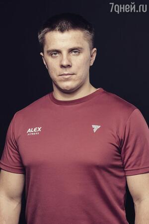 Владимир Акуленков, тренер фитнес-клуба Alex Fitness Владимир Акуленков, тренер фитнес-клуба Alex Fitness