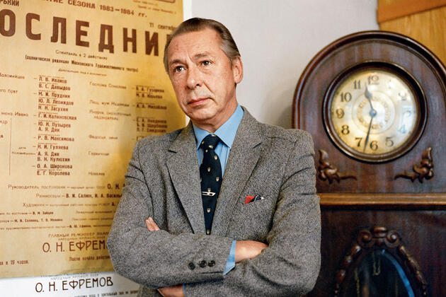 С приходом Олега Ефремова в жизни МХАТа началась новая эпоха, которая закончилась расколом С приходом Олега Ефремова в жизни МХАТа началась новая эпоха, которая закончилась расколом