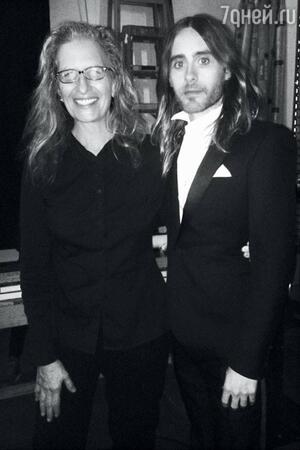 Энни Лейбовиц и Джаред Лето на съемках для журнала Vanity Fair Энни Лейбовиц и Джаред Лето на съемках для журнала Vanity Fair
