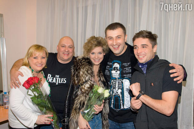 Светлана Пермякова, Михаил Церишенко, Кристина Асмус, Роман Богданов и Илья Глинников Светлана Пермякова, Михаил Церишенко, Кристина Асмус, Роман Богданов и Илья Глинников