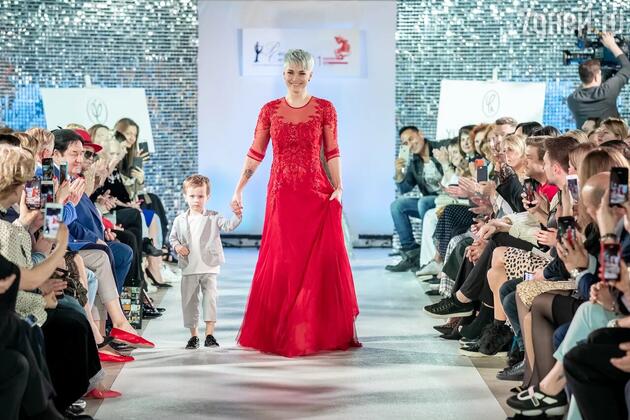 Юлия Костюшкина с сыном Мироном Юлия Костюшкина с сыном Мироном