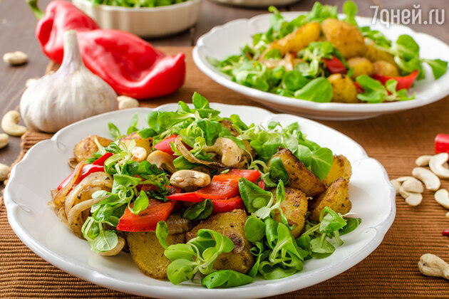 Салат с бараниной и орехами Салат с бараниной и орехами
