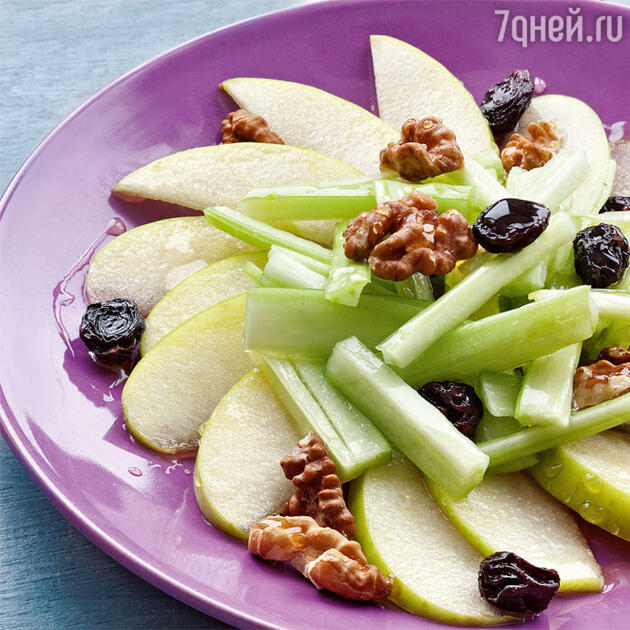 Салат с сельдереем, медом и грецкими орехами Салат с сельдереем, медом и грецкими орехами