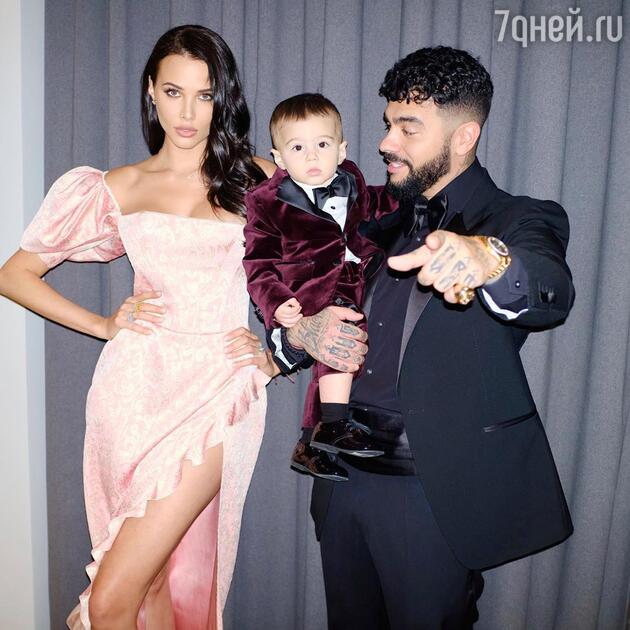 Тимати и Решетова устроили фотосессию к дню рождения сына Тимати и Решетова устроили фотосессию к дню рождения сына
