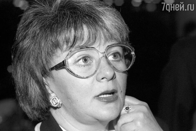 Алла Сурикова Алла Сурикова