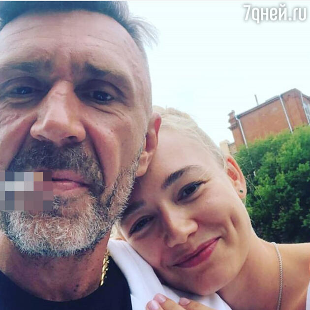 Сергей Шнуров и Оксана Акиньшина Сергей Шнуров и Оксана Акиньшина