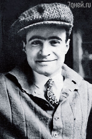 Лев Атаманов Лев Атаманов