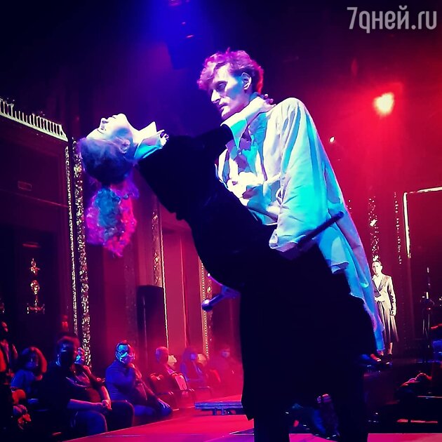 Лев Львович (Павел Дроздов) и горничная Катюша (Ольга Грудяева) Лев Львович (Павел Дроздов) и горничная Катюша (Ольга Грудяева)