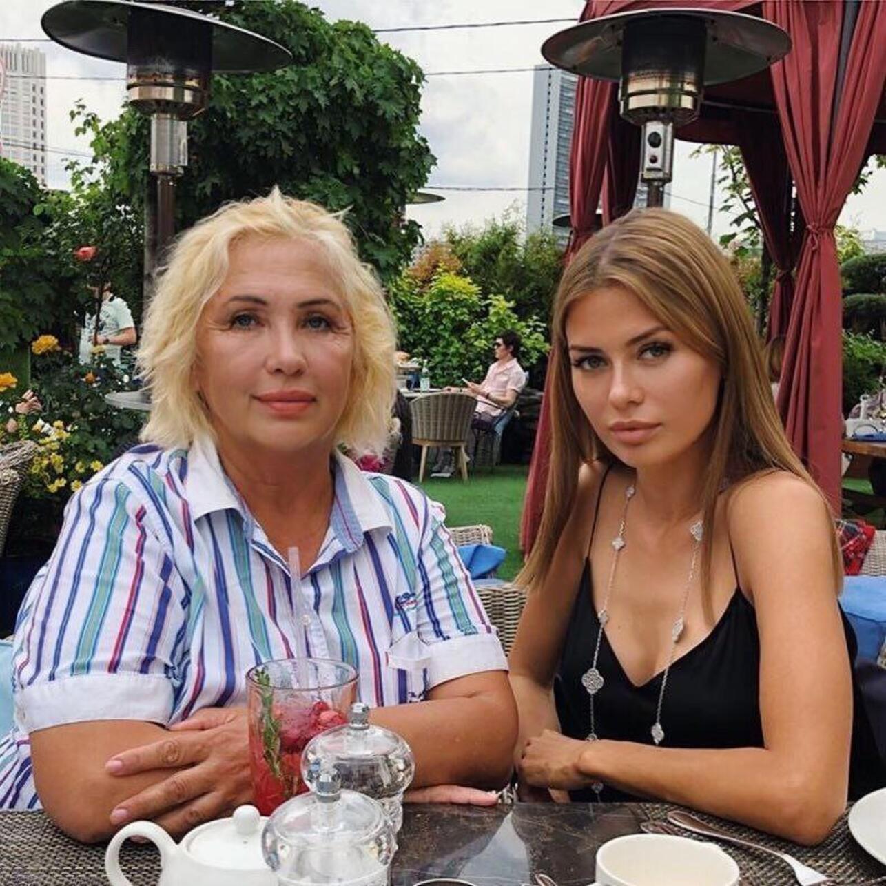 Виктория Боня с мамой