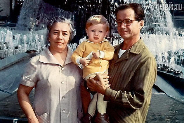 Володины родители были счастливы, когда у нас родился Денис Володины родители были счастливы, когда у нас родился Денис