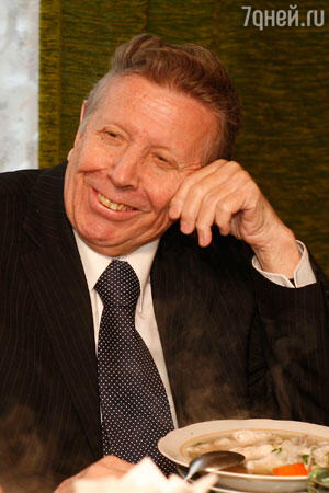 Евгений Чазов Евгений Чазов