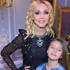 «Поёт лучше мамы»: дочка заткнула за пояс Кристину Орбакайте «Поёт лучше мамы»: дочка заткнула за пояс Кристину Орбакайте
