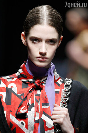 Модель показа Prada Модель показа Prada