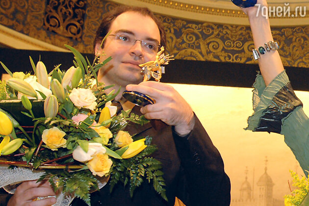 Пианист Александр Мельников - лауреат премии «Триумф» Пианист Александр Мельников - лауреат премии «Триумф»