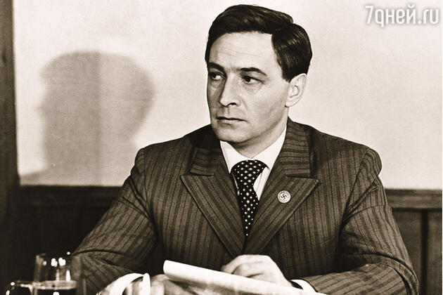Вячеслав Тихонов в роли Штирлица Вячеслав Тихонов в роли Штирлица