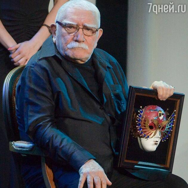 Армен Джигарханян Армен Джигарханян