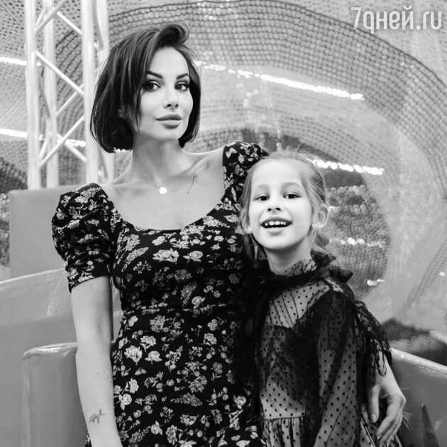 Анна Панасенко с дочкой Василисой — фото Анна Панасенко с дочкой Василисой — фото