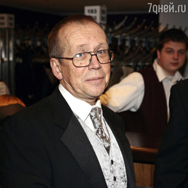 Ведуший и руководитель программы «Умницы и умники» Юрий Вяземский Ведуший и руководитель программы «Умницы и умники» Юрий Вяземский