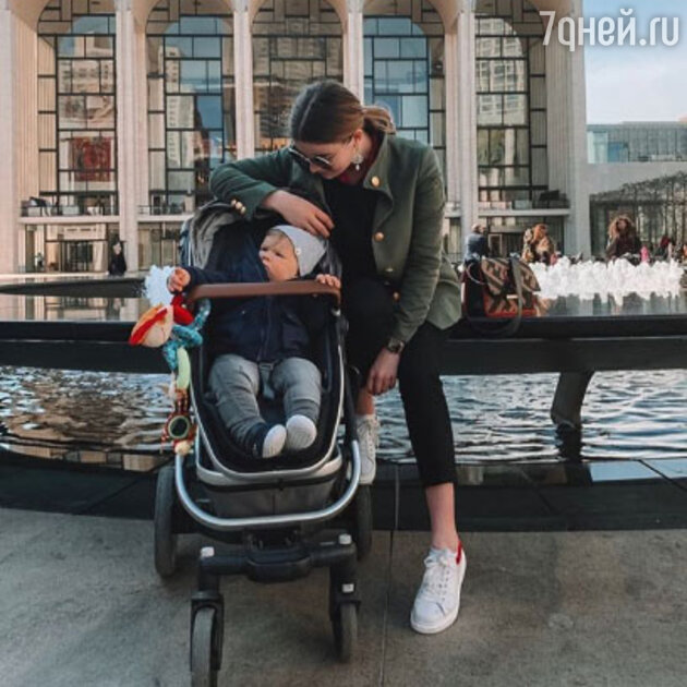 Саша Стриженова с племянником Петей Саша Стриженова с племянником Петей