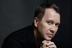 Евгений Миронов сыграет Горбачева в сериале IVI originals и студии «Третий Рим» Евгений Миронов сыграет Горбачева в сериале IVI originals и студии «Третий Рим»