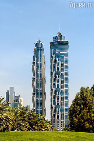 Самый высокий отель в мире «JW Marriott Marquis» Самый высокий отель в мире «JW Marriott Marquis»