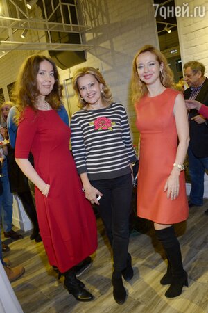 Елена Захарова, Елена Старостина Елена Захарова, Елена Старостина