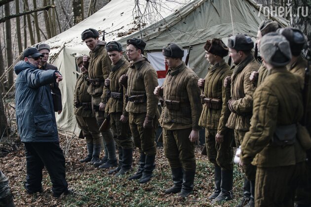 Кадр из сериала "Дед Морозов" Кадр из сериала "Дед Морозов"