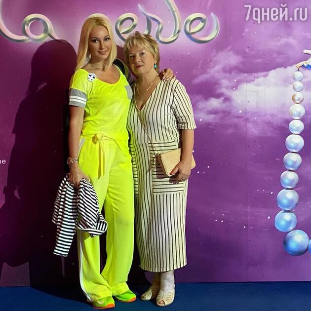 Лера Кудрявцева с мамой — фото Лера Кудрявцева с мамой — фото
