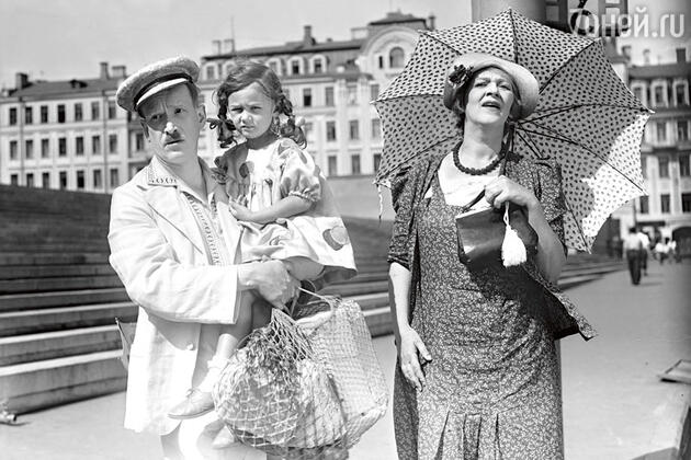 Фильм «Подкидыш» принес Раневской всенародную славу. 1939 г. Фильм «Подкидыш» принес Раневской всенародную славу. 1939 г.