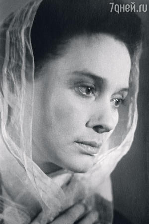 Мама — Нина Ульяновна Алисова. 1960-е гг. Мама — Нина Ульяновна Алисова. 1960-е гг.