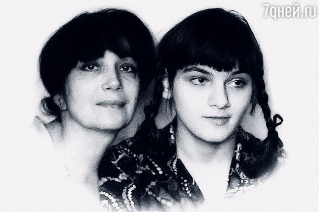 Гитанна с дочерью Гитанна с дочерью
