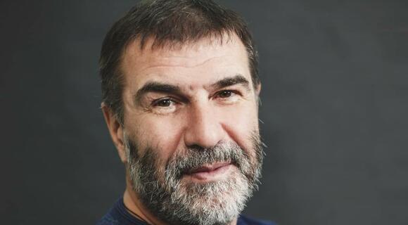 «Между делом»: Гришковец показал, как проверить людей «на слабо» «Между делом»: Гришковец показал, как проверить людей «на слабо»