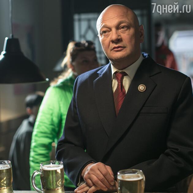 Кадр из сериала "Зорге" Кадр из сериала "Зорге"