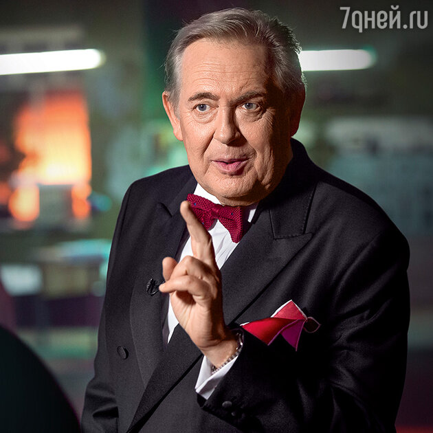 Юрий Стоянов