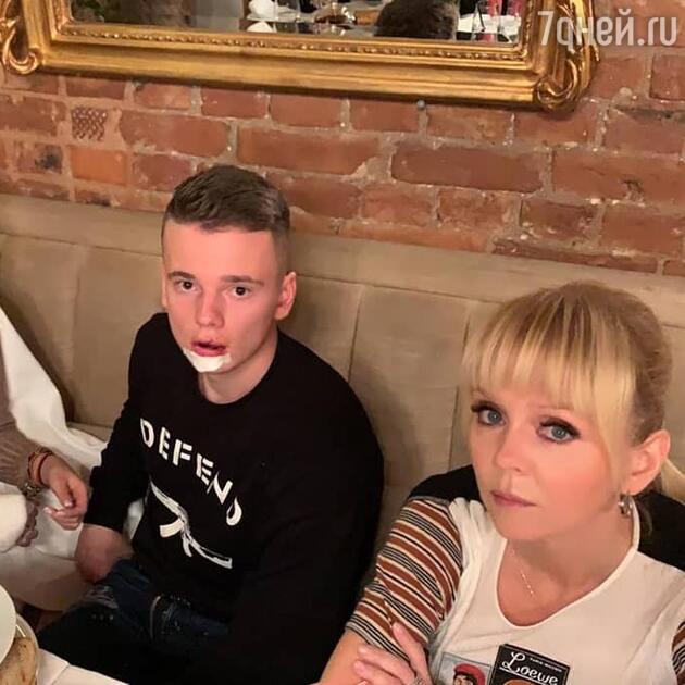 Валерия с сыном Арсением Валерия с сыном Арсением