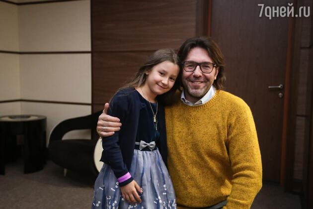 Андрей Малахов с дочерью Светланы Евой Андрей Малахов с дочерью Светланы Евой