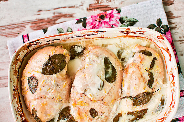 Куриные грудки, маринованные в йогурте Куриные грудки, маринованные в йогурте