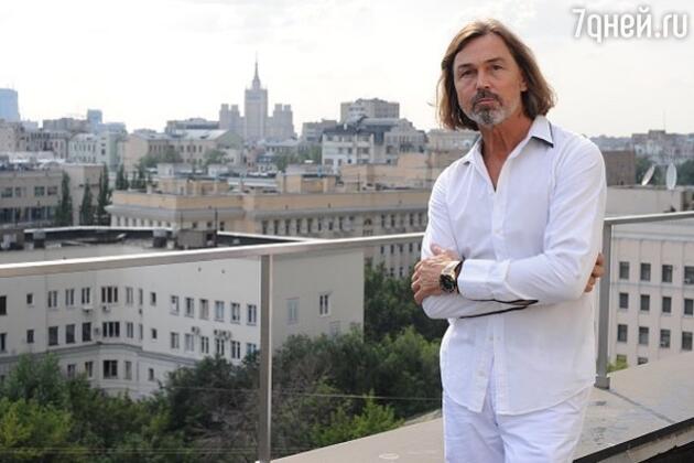 Никас Сафронов Никас Сафронов