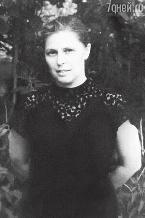 Мама Ольга Александровна Каменкова-Павлова. 1954 г. Мама Ольга Александровна Каменкова-Павлова. 1954 г.