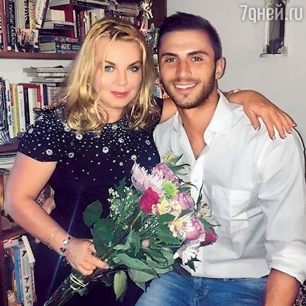 Елена Антоненко с сыном Елена Антоненко с сыном