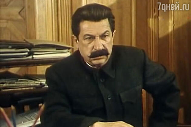 В роли Сталина. «Под знаком Скорпиона», 1995 год В роли Сталина. «Под знаком Скорпиона», 1995 год