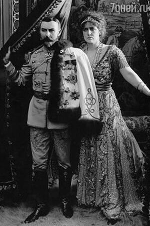 Альфред Хикман и Нэнс О’Нил в фильме «Падение Романовых». 1917 год Альфред Хикман и Нэнс О’Нил в фильме «Падение Романовых». 1917 год
