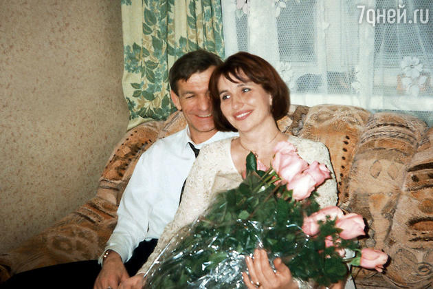 Мои родители вместе уже больше сорока лет Мои родители вместе уже больше сорока лет