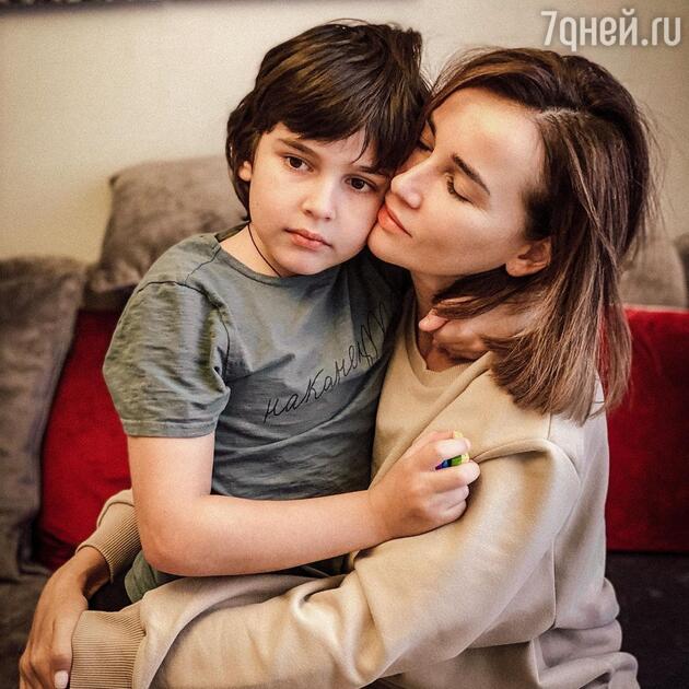 Анфиса Чехова с сыном Соломоном — фото Анфиса Чехова с сыном Соломоном — фото
