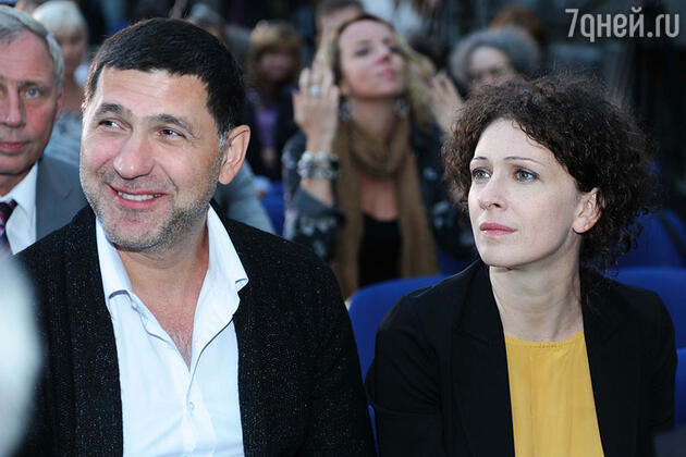 Члены жюри актер Сергей Пускепалис и актриса Ксения Раппопорт Члены жюри актер Сергей Пускепалис и актриса Ксения Раппопорт