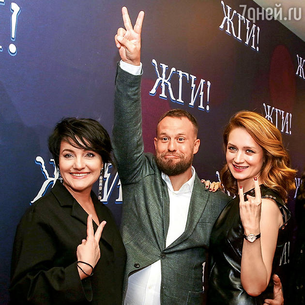 Кирилла Плетнев, Инга Оболдина и Виктория Исакова Кирилла Плетнев, Инга Оболдина и Виктория Исакова