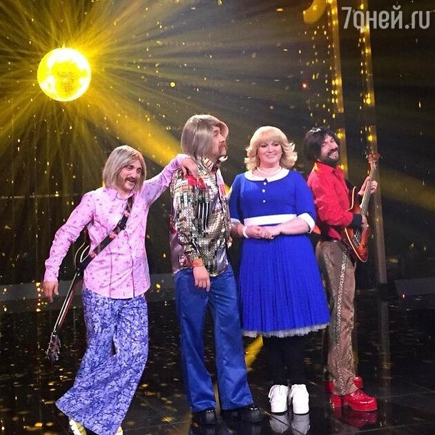 Ольга Картункова показала себя блондинкой Ольга Картункова показала себя блондинкой