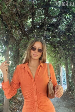 Николь Потуралски, новая подружка Брэда Питта - фото Николь Потуралски, новая подружка Брэда Питта - фото