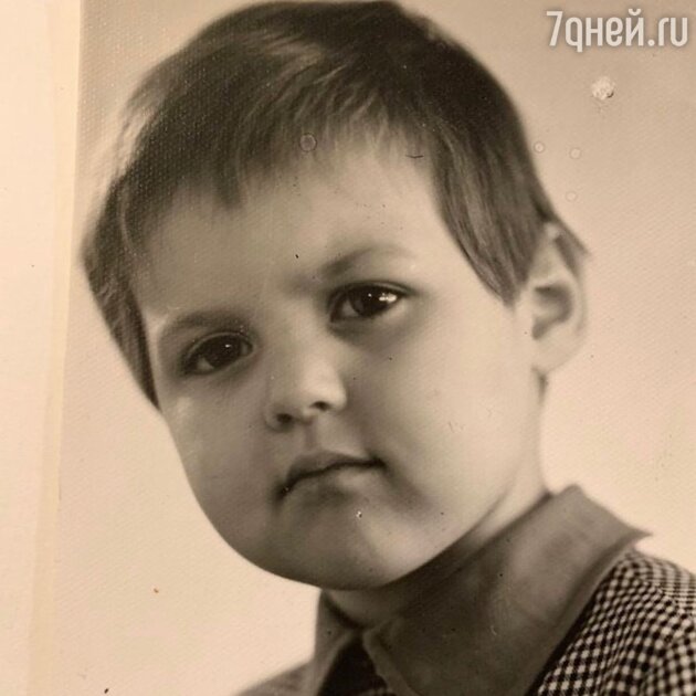Юлия Меньшова в детстве Юлия Меньшова в детстве