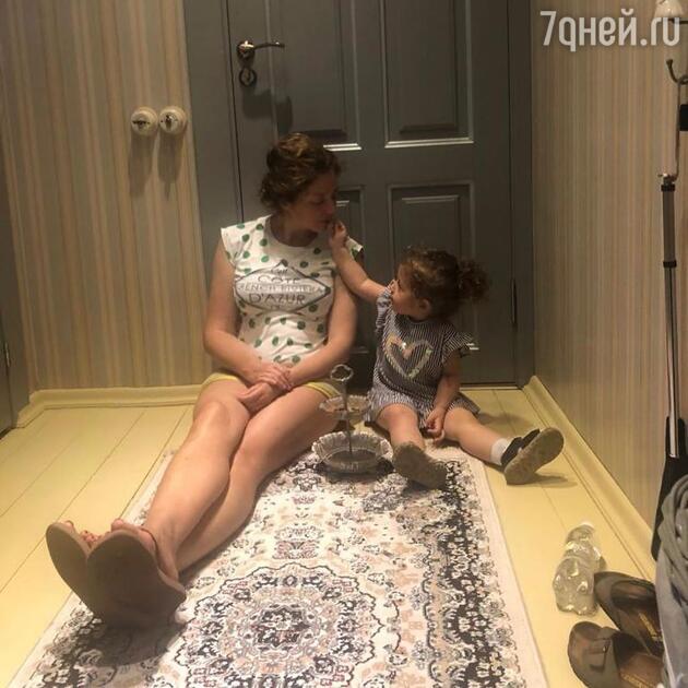 Анна Банщикова с дочкой Машей Анна Банщикова с дочкой Машей